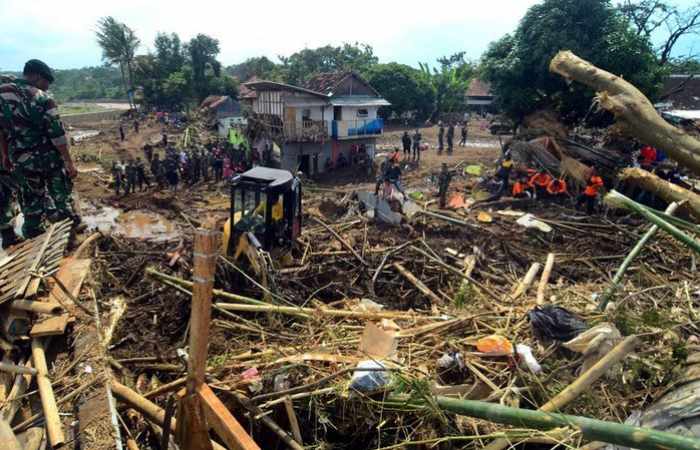 Cinq morts dans des inondations dans l'ouest de l'Indonésie