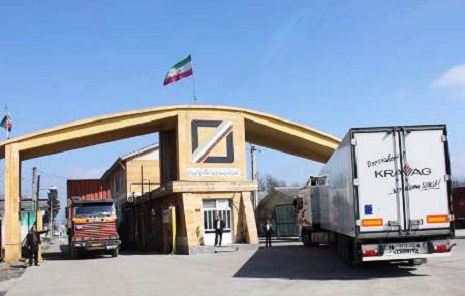 Daily over 500 trucks pass Iran, Turkey border