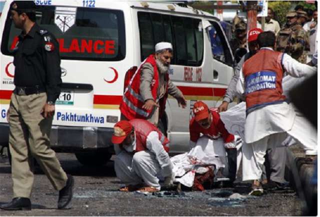 Pakistanda qanlı terror - 16 ölü, 40 yaralı
