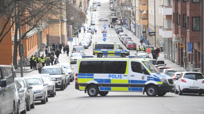 Atacan con un cuchillo a un policía en Estocolmo