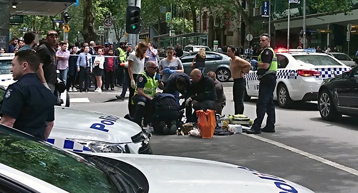 Un vehículo atropella a varias personas en la ciudad australiana de Melbourne