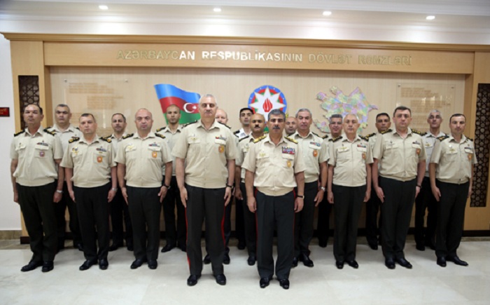 Les attachés de défense accrédités en Azerbaïdjan visitent une unité militaire - PHOTOS