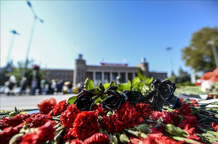 Le lieu de l`attentat d`Ankara rebaptisé "Place de la Démocratie"