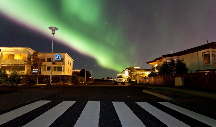 Reykjavik a éteint la lumière une heure pour admirer les aurores boréales