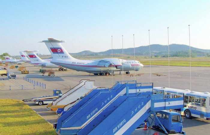 El avión con periodistas extranjeros retenido en Pyongyang aterriza en Pekín