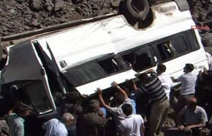Venesuelada avtobus qəzası: 13 ölü, 37 yaralı