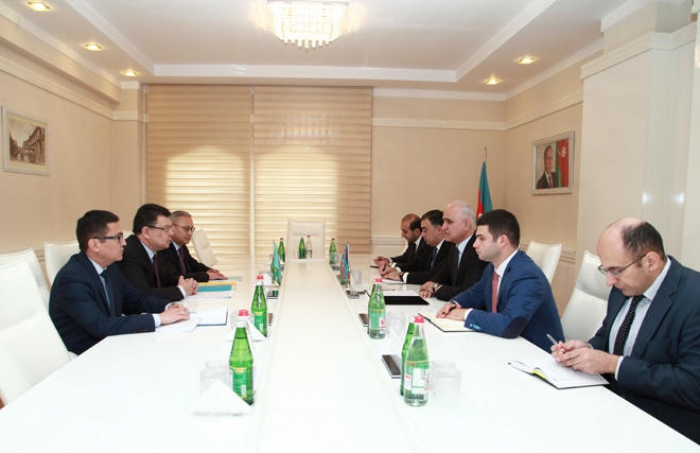 Azerbaijan invites Kazakh businessmen to invest in industrial parks