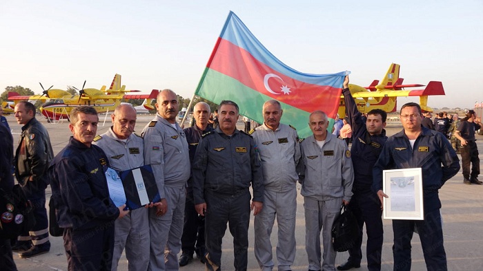 Azerbaijani fire-fighting team returns home - Israel wildfires