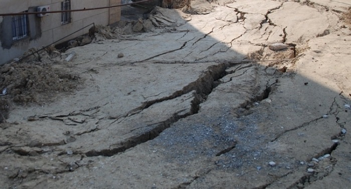 Dangerous landslide hits highway in Azerbaijan
