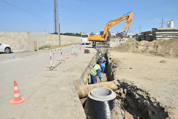 Bu ərazilərdə kanalizasiya kollektorları tikilir