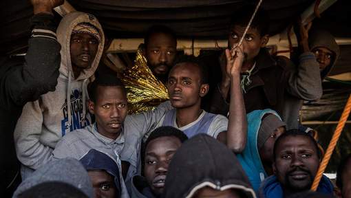 Naufrage en Méditerranée: le bilan monte à près de 180 disparus