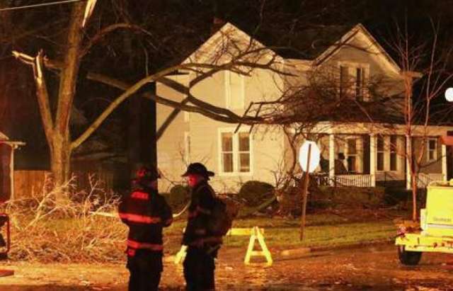 Une vingtaine de tornades font deux morts au moins aux Etats-Unis