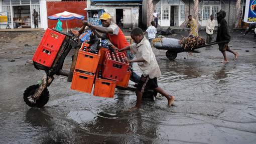 Inondations à Kinshasa après de fortes pluies