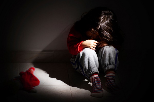Pédophilie: une base de données d`Interpol permet d`identifier cinq enfants victimes par jour