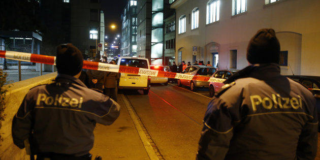 Fusillade à Zurich - La police arrête la recherche du tireur après la découverte d`un cadavre