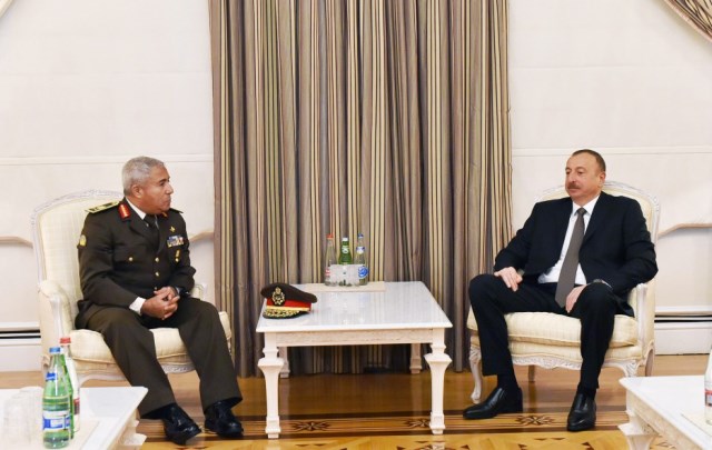  İlham Əliyev Sisiyə salam göndərdi