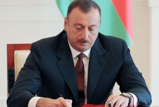 Le Président Aliyev a signé un décret relatif à la mise en œuvre du projet de l’Université franco-azerbaïdjanaise