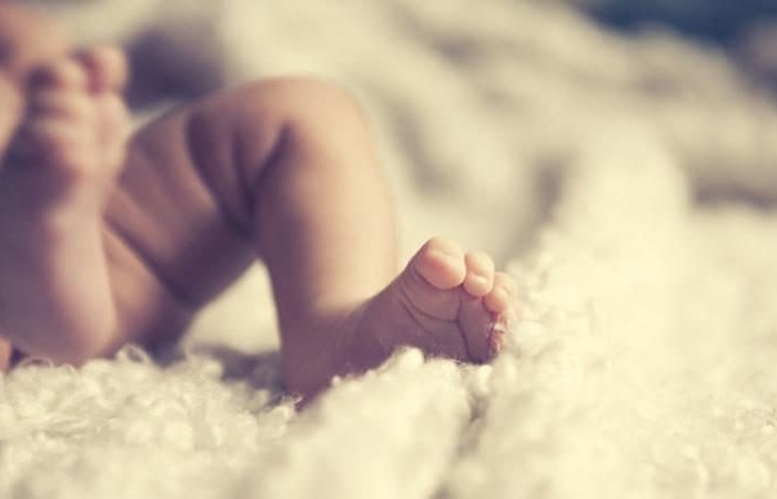 Parents may still be putting babies at risk of cot death, charity warns