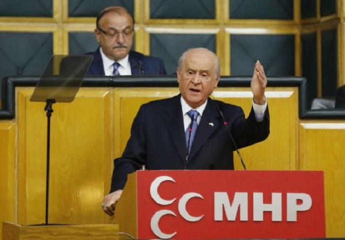 MHP-Chef Bahçeli schwört Regierung bedingungslose Unterstützung gegen den Terror