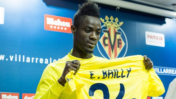 Manchester United holt Bailly aus Villarreal