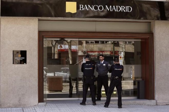 Un abogado exige el pago a los acreedores de Banco Madrid `a ritmo de bolero`