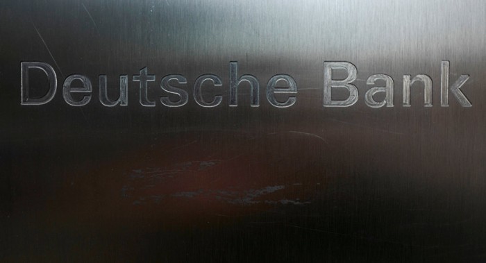 Reino Unido multa a Deutsche Bank por no controlar supuesto blanqueo de capitales rusos 