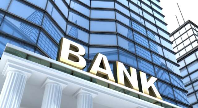`Bank sektorunda ciddi ixtisarlar olacaq` - Ekspert