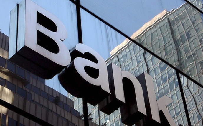 Rusiyanın məşhur bankı bağlandı