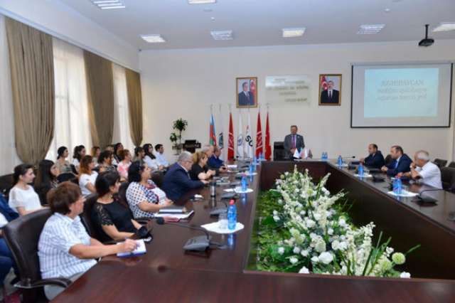 Oilmen Day celebrated at Baku Higher Oil School