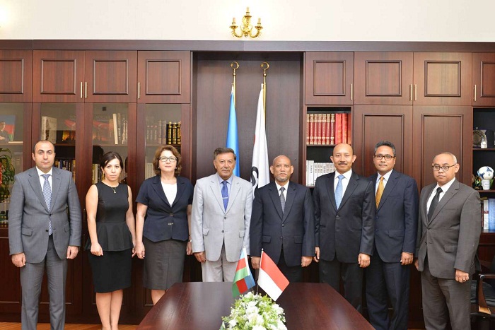 Baku Higher Oil School to establish relations with Indonesia