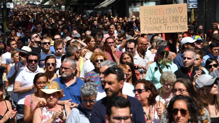 Barcelone: une foule immense attendue pour un hommage aux victimes des attentats