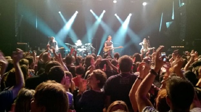 Bataclan: deux membres des Eagles of Death Metal refoulés du concert de Sting
