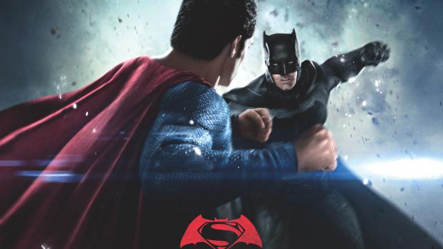 "Batman v Superman": une superhéroïne s`impose entre les titans VIDEO