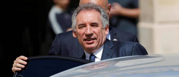 France: François Bayrou quitte le gouvernement