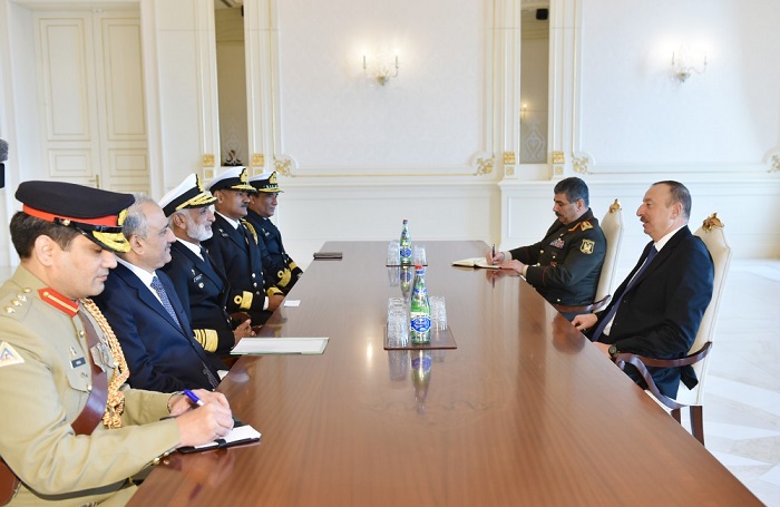 Ilham Aliyev hat den Befehlshaber der Seestreitkräfte von Pakistan empfangen