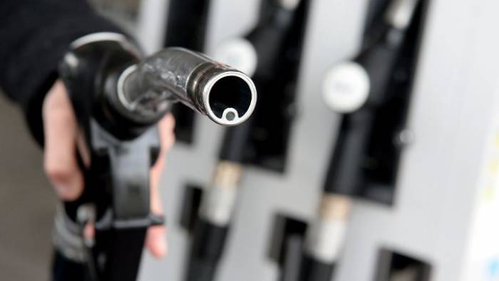 Benzinpreise fallen in Europa