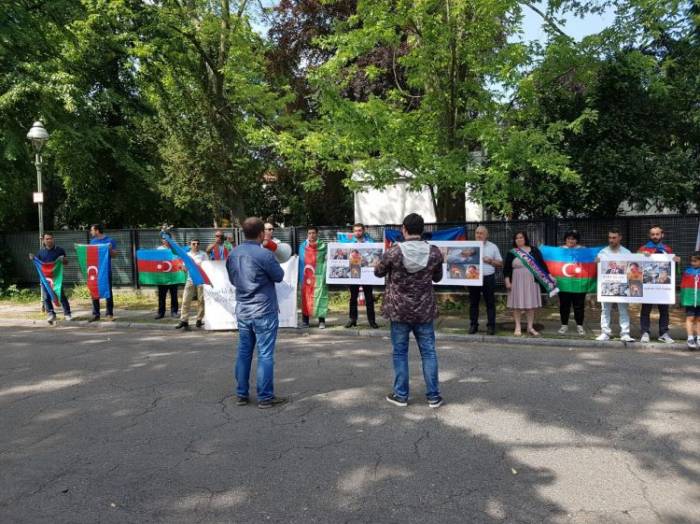 Les Azerbaïdjanais organisent une action de protestation à Berlin
