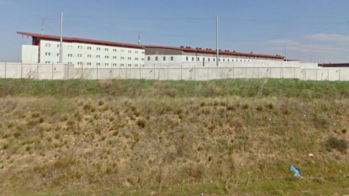 Prison de Béziers: un détenu se filme dans sa cellule avec Periscope