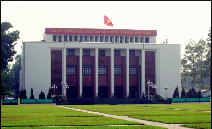 Vietnam elects first chairwoman of parliament