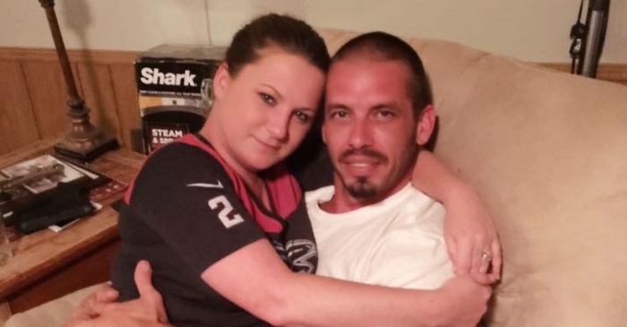 This woman breastfeeds her 36-year-old boyfriend 