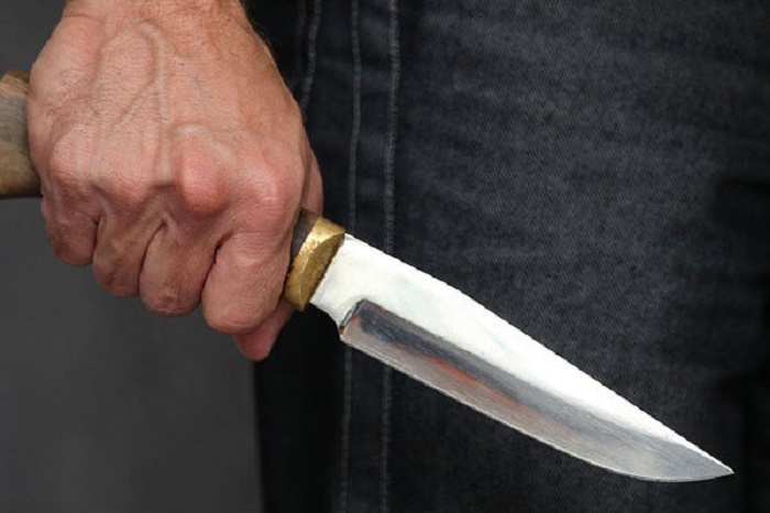 Bakıda şagird şagirdi bıçaqladı