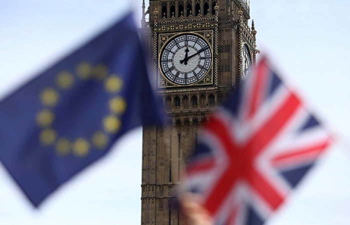 Lores buscan concesiones a la ley de la activación del Brexit