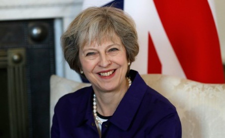 GB: May devrait annoncer un Brexit "dur"