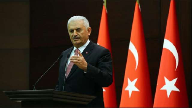 Türkischer Premier: Regierung führt ihre Funktionen weiter aus