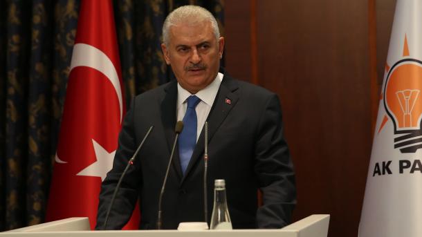 Yıldırım: “El sistema presidencial lleva la estabilidad permanente”