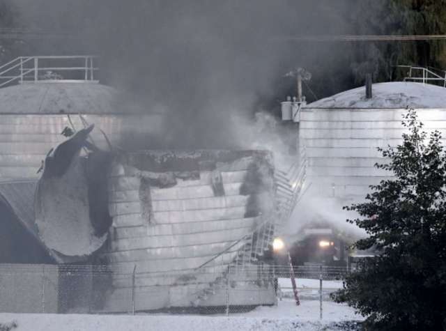 Another tank explodes at scene of deadly blast in Glenville