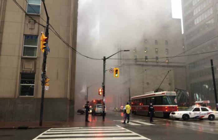 Blasts from transformer fire rock Toronto financial district
