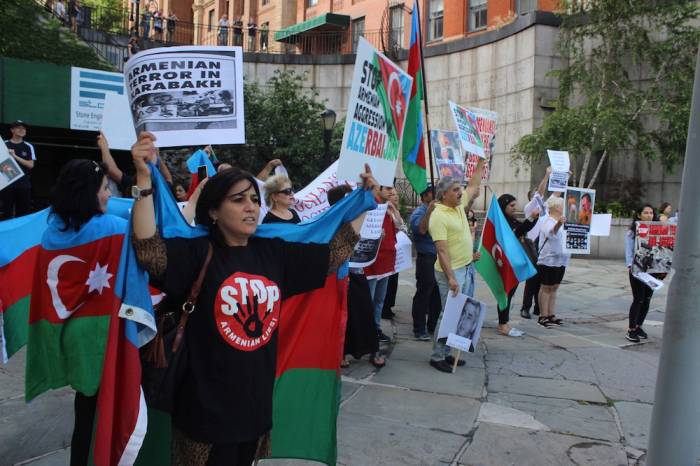 Protestation contre les atrocités arméniennes devant le siège de l'ONU - PHOTOS
