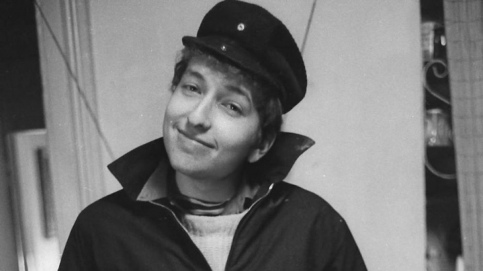 Photos of a young Bob Dylan seen for the first time