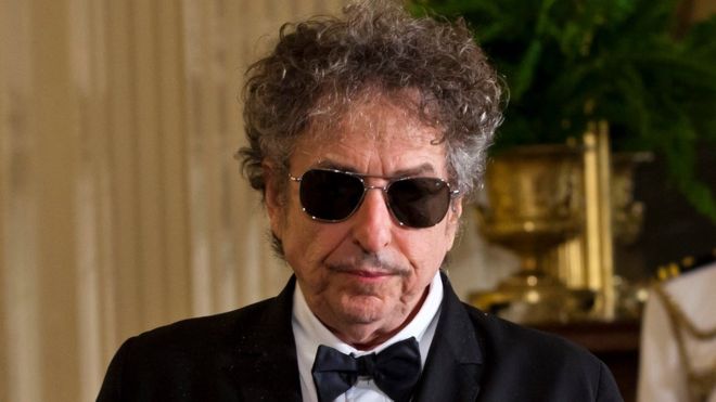 Bob Dylan`s Nobel silence `impolite and arrogant`